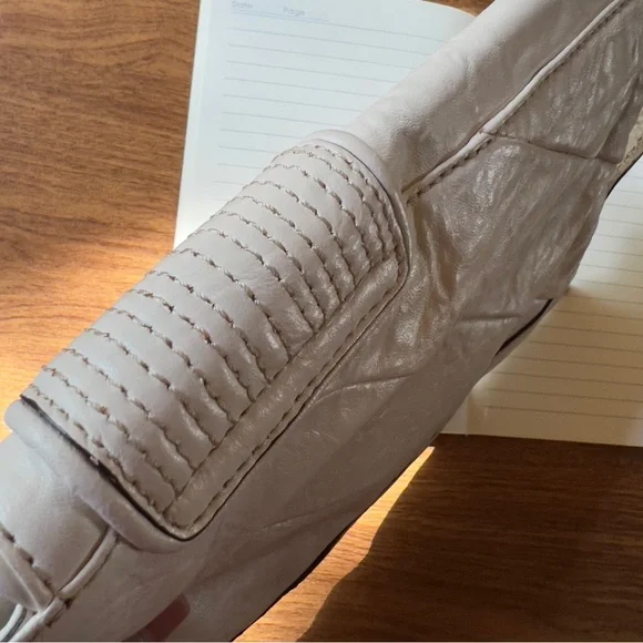 JUICY COUTURE Vintage Cream Off White Soft Leather Gold tone Magnetic Clutch Bag - Picture 7 of 12